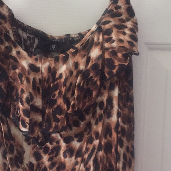 Nwt. Leopard print dress - Picture 2 of 4